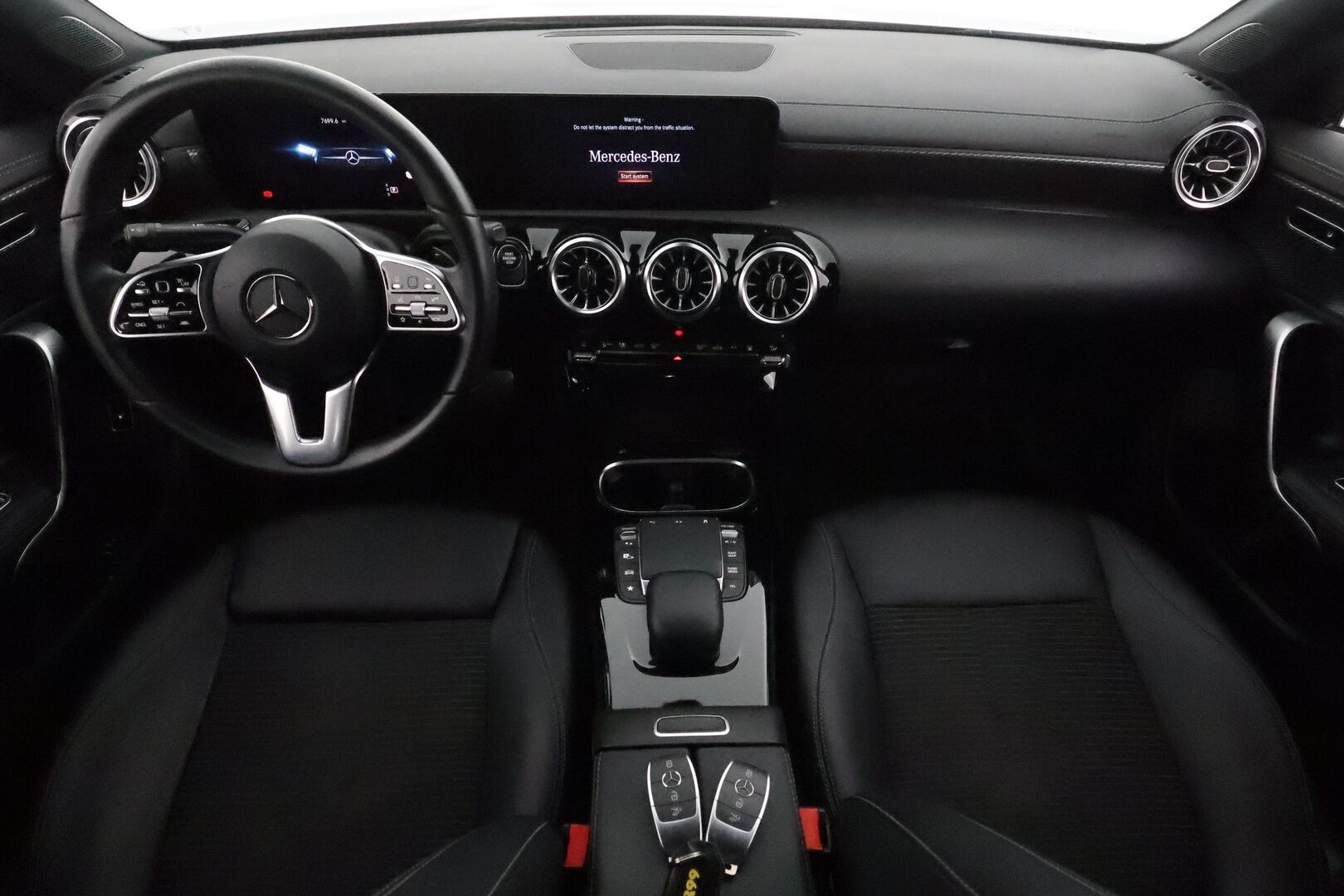 Mercedes-Benz CLA 2022 250 e A Business Edition **Distronic+ / Widescreen / LED / Navi / P.kamera / Puolinahat** - 1.Om Suomi-auto / Kahdet renkaat aluvanteilla