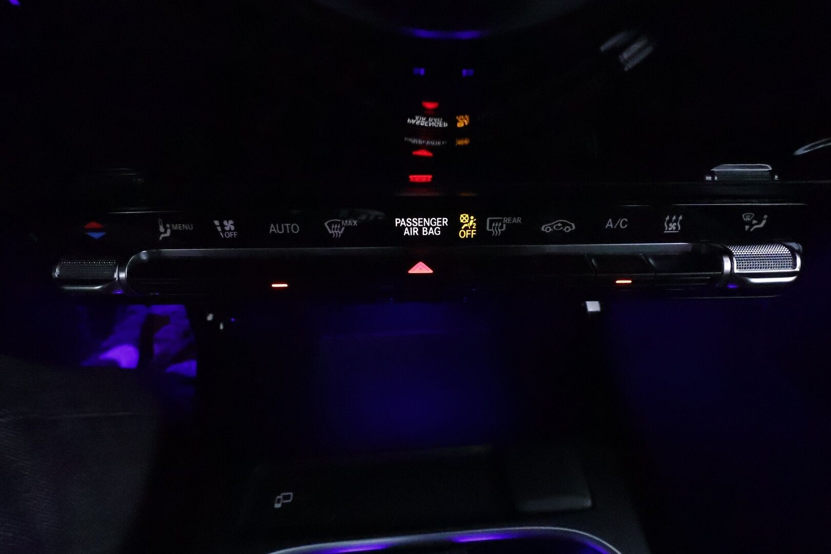 Mercedes-Benz CLA 2022 250 e A Business Edition **Distronic+ / Widescreen / LED / Navi / P.kamera / Puolinahat** - 1.Om Suomi-auto / Kahdet renkaat aluvanteilla