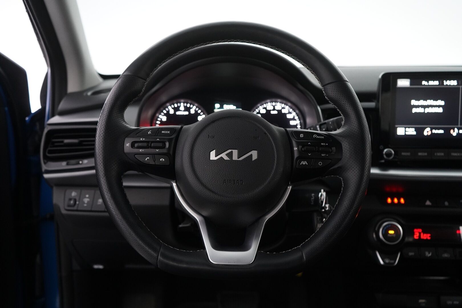 Kia Stonic 2023 1,0 T-GDI Mild-Hybrid 120hv EX DCT *Lohko / Puolinahat / Kamera / Ratinlämmitin* - Juuri huollettu / Kahdet Kian omat alumiinivanteet / 1-Omisteinen / Suomi-auto / Seuraava katsastus 2027