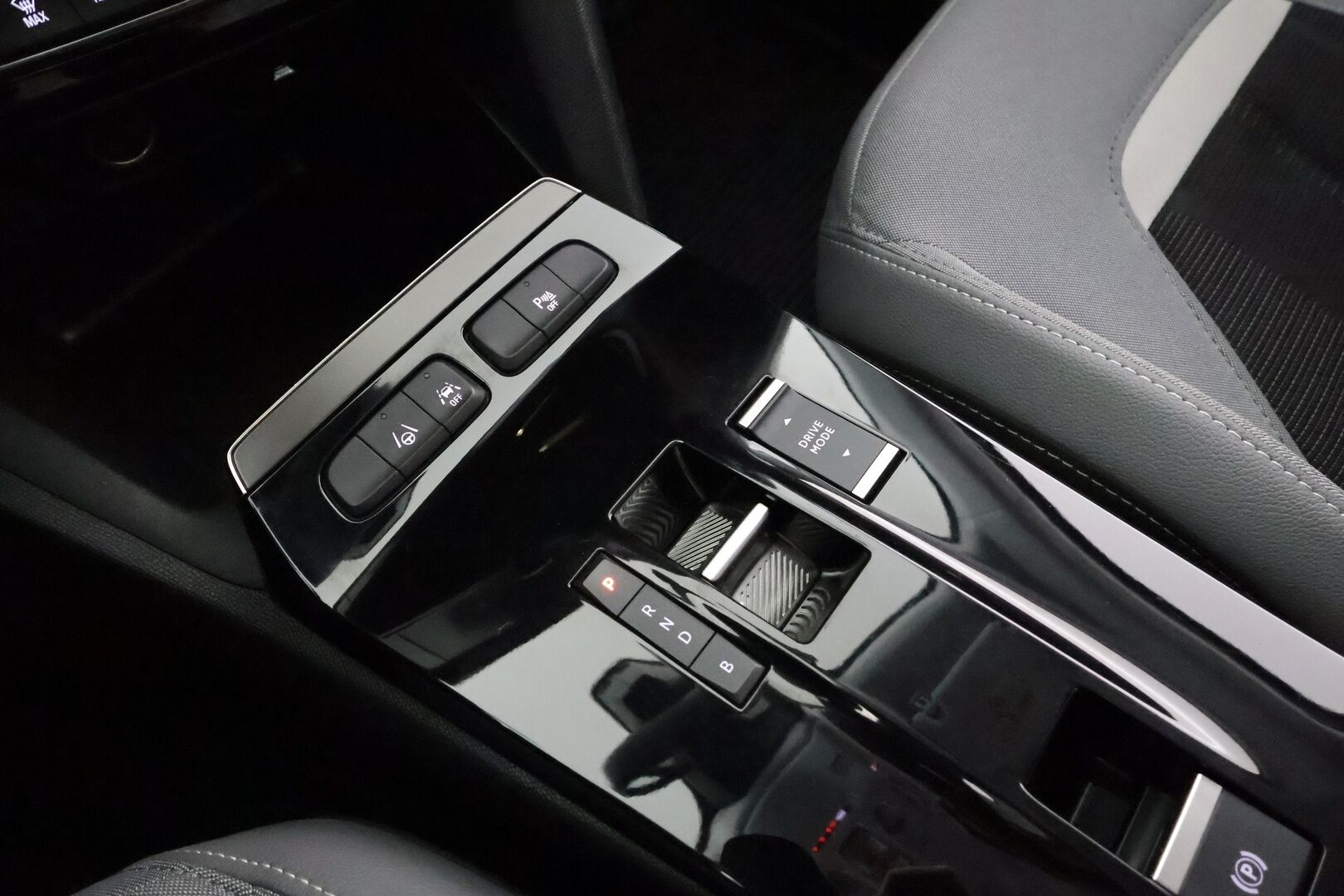 Opel Mokka-e 2022 Innovation Plus 136 automaatti * ACC / LED / P.kamera / Apple&Android / Osanahat * - Suomi-auto / Merkkihuollettu / Kahdet Renkaat