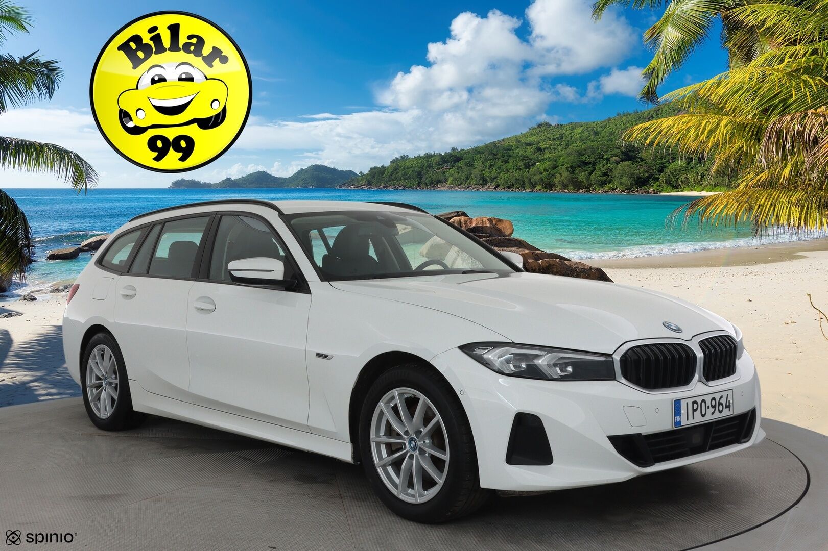 BMW 330 2023 G21 Touring 330e xDrive A Charged Edition **Facelift / Widescreen / HiFi / Sporttipenkit / P.kamera / Koukku** - 1-om. Suomi-auto / 