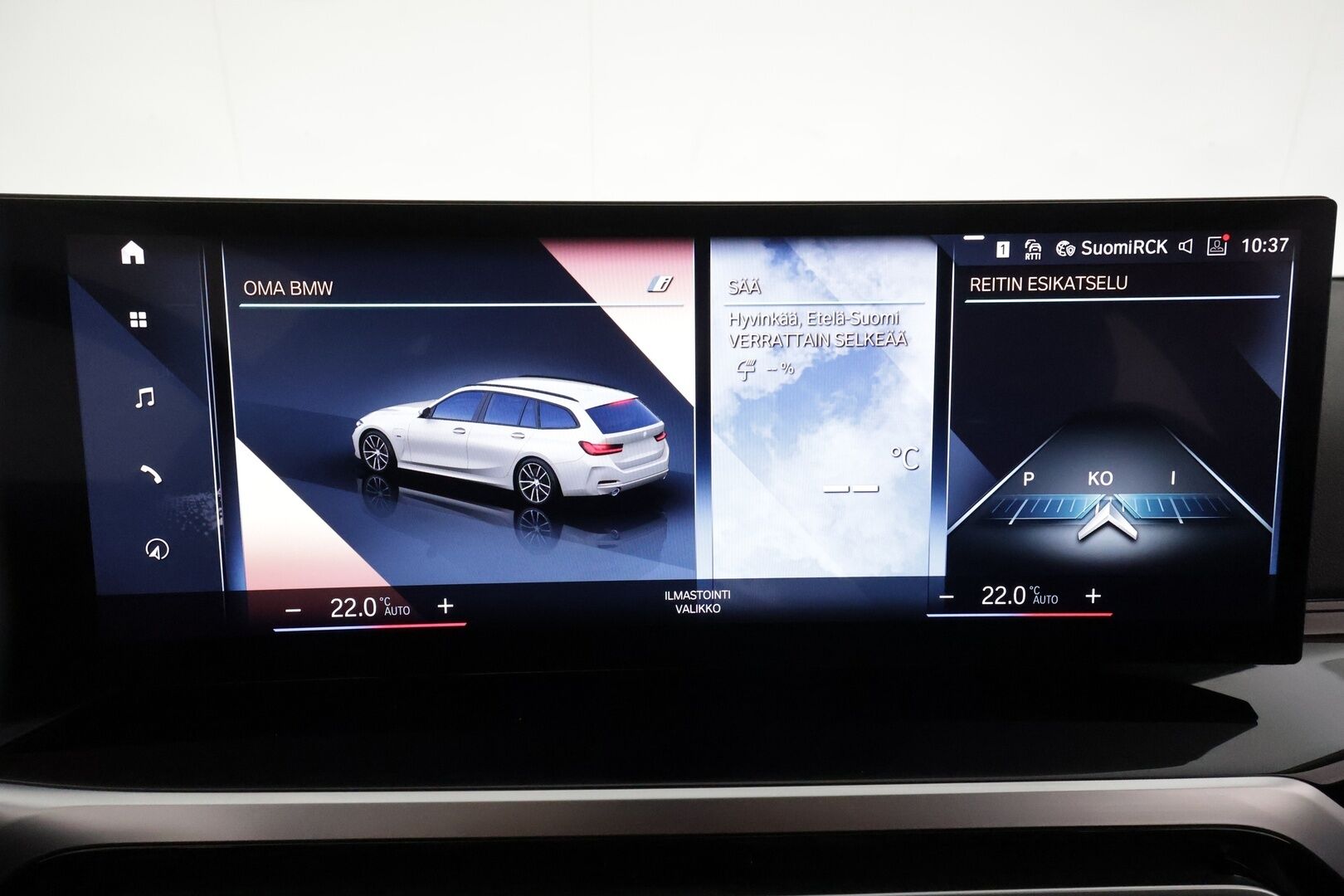 BMW 330 2023 G21 Touring 330e xDrive A Charged Edition * Widescreen / Adapt.vak / Koukku / P-kamera / HiFi / Sporttipenkit * - Facelift malli / 1-om. Suomi-auto / Shadowline / Ratinlämmitin - HULLUT AVAJAISHULINAT KORKOTARJOUS 3,29 %