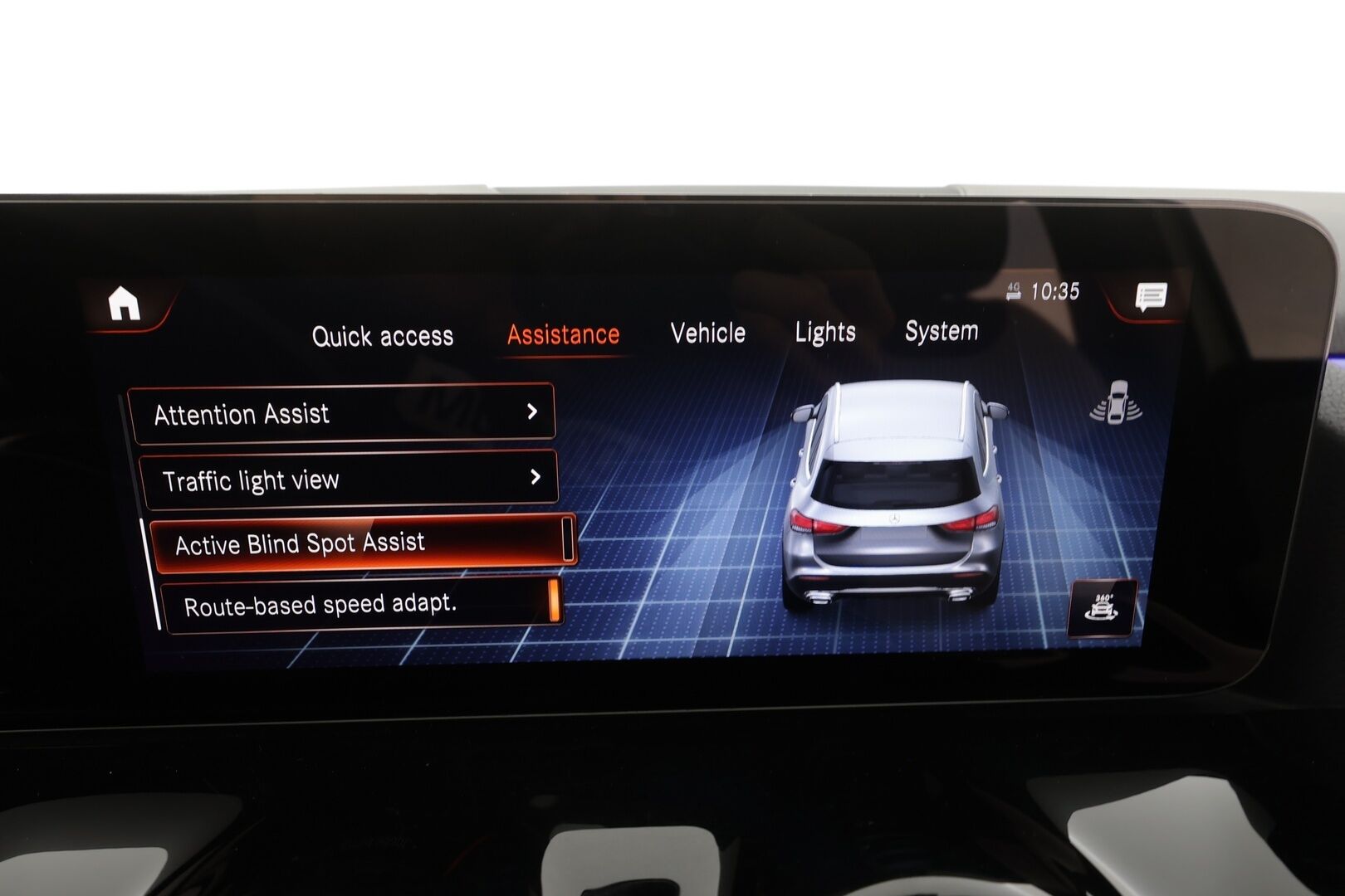 Mercedes-Benz GLA 2023 250 e A Business AMG Edition * Distronic+ / Midline Sound / Widescreen / P.kamera / KeylessGo / LED / Navi / Nahat / Koukku * - 1.Om Suomi-auto / Akku kuntotarkastettu soH 95,5% / Kahdet renkaat aluvanteilla