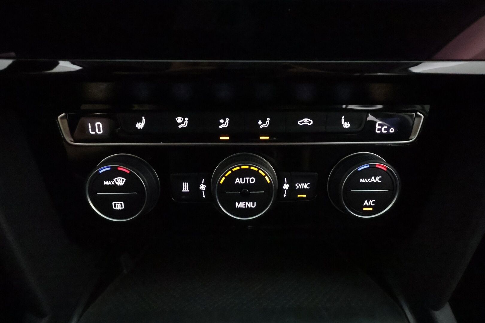 Volkswagen Passat 2020 Variant GTE Plug-In Hybrid 160 kW DSG **Webasto / Koukku / Adapt.Vakkari / Adapt.LED / P.kamera / Navi / Keyless** - 1-om Suomi-auto / 2x Latauskaapelit / Kahdet Renkaat / Merkkihuollettu!