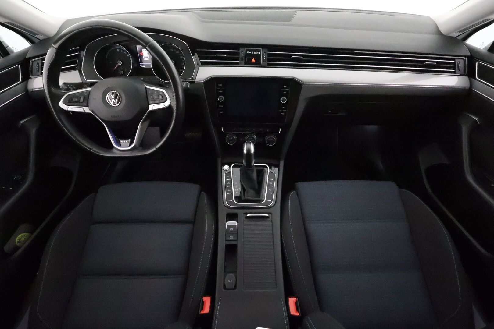 Volkswagen Passat 2020 Variant GTE Plug-In Hybrid 160 kW DSG **Webasto / Koukku / Adapt.Vakkari / Adapt.LED / P.kamera / Navi / Keyless** - 1-om Suomi-auto / 2x Latauskaapelit / Kahdet Renkaat / Merkkihuollettu!