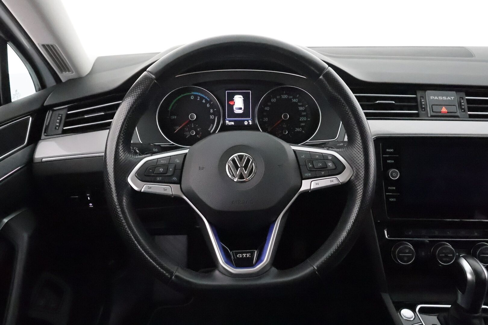 Volkswagen Passat 2020 Variant GTE Plug-In Hybrid 160 kW DSG **Webasto / Koukku / Adapt.Vakkari / Adapt.LED / P.kamera / Navi / Keyless** - 1-om Suomi-auto / 2x Latauskaapelit / Kahdet Renkaat / Merkkihuollettu!