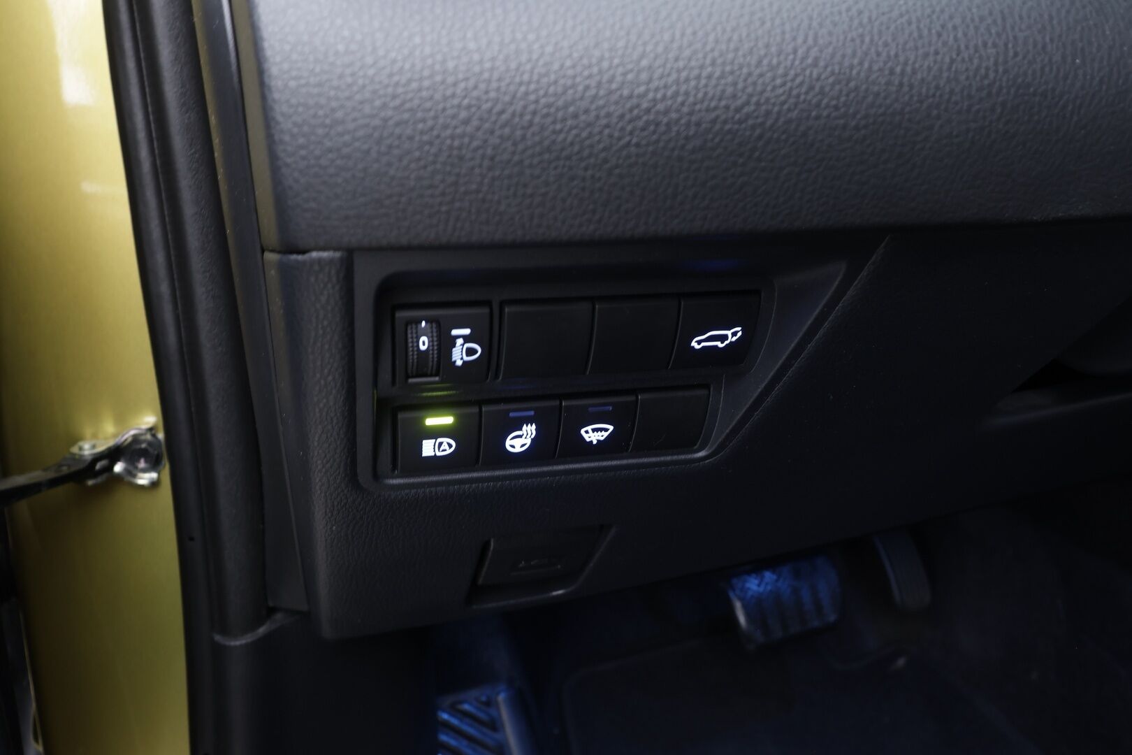 Toyota Yaris Cross 2022 1,5 Hybrid AWD-i Intense - | ACC | Lohko | P.Kamera | LED | Digimittaristo | Apple&Android | Suomi-auto | Merkkihuollettu | Kahdet Renkaat |