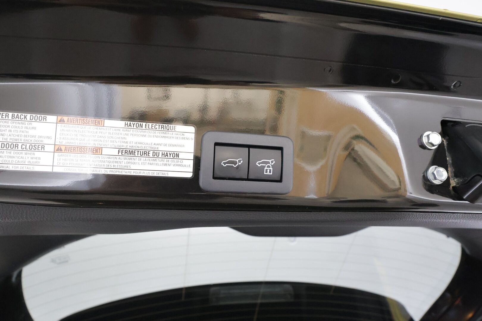 Toyota Yaris Cross 2022 1,5 Hybrid AWD-i Intense - | ACC | Lohko | P.Kamera | LED | Digimittaristo | Apple&Android | Suomi-auto | Merkkihuollettu | Kahdet Renkaat |