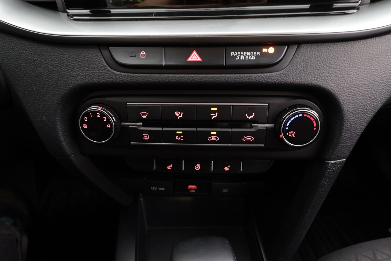 Kia Ceed 2022 1,0 T-GDI Mild-Hybrid 120hv LX SW DCT * Vakkari / Kaistavahti / P.Kamera / Lohko+Sisä / Apple&Android / ALV * - Suomi-auto / 2x Renkaat - HULLUT AVAJAISHULINAT KORKOTARJOUS 3,29 %