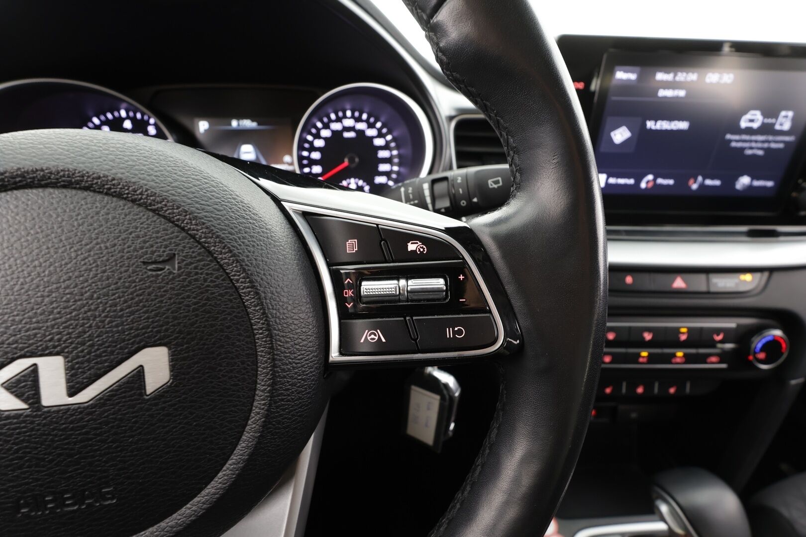 Kia Ceed 2022 1,0 T-GDI Mild-Hybrid 120hv LX SW DCT * Vakkari / Kaistavahti / P.Kamera / Lohko+Sisä / Apple&Android / ALV * - Suomi-auto / 2x Renkaat - HULLUT AVAJAISHULINAT KORKOTARJOUS 3,29 %