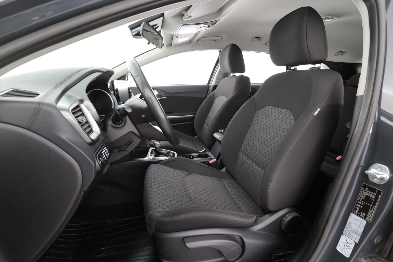 Kia Ceed 2022 1,0 T-GDI Mild-Hybrid 120hv LX SW DCT * Vakkari / Kaistavahti / P.Kamera / Lohko+Sisä / Apple&Android / ALV * - Suomi-auto / 2x Renkaat - HULLUT AVAJAISHULINAT KORKOTARJOUS 3,29 %