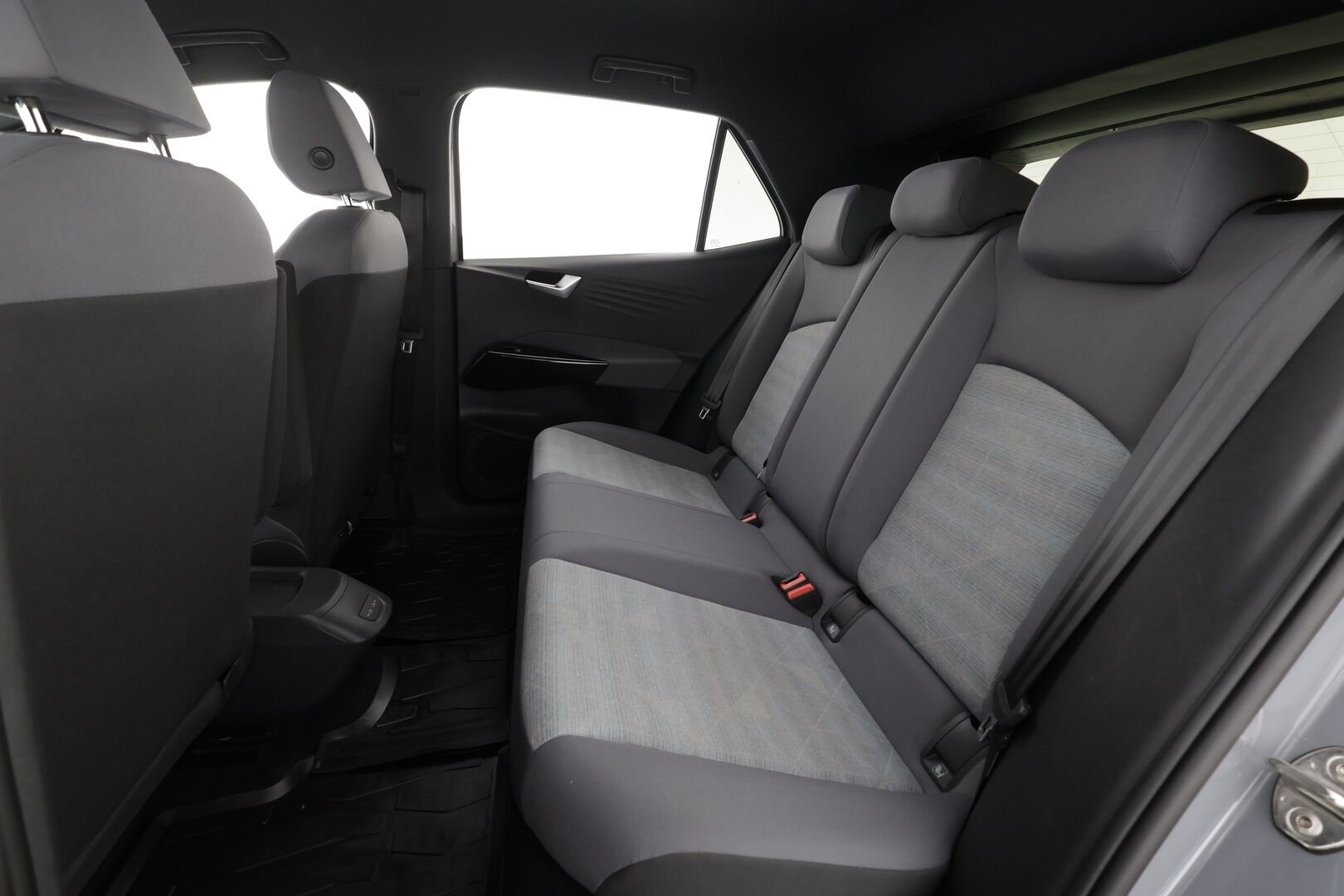 Volkswagen ID.3 2022 Pro 107 kW * ILP / ACC / Matrix / P.Tutkat / Navi / Kaistavahti * - 1-om Suomi-auto / 2x Latauskaapelit / Kahdet renkaat aluvanteilla / Merkkihuollot