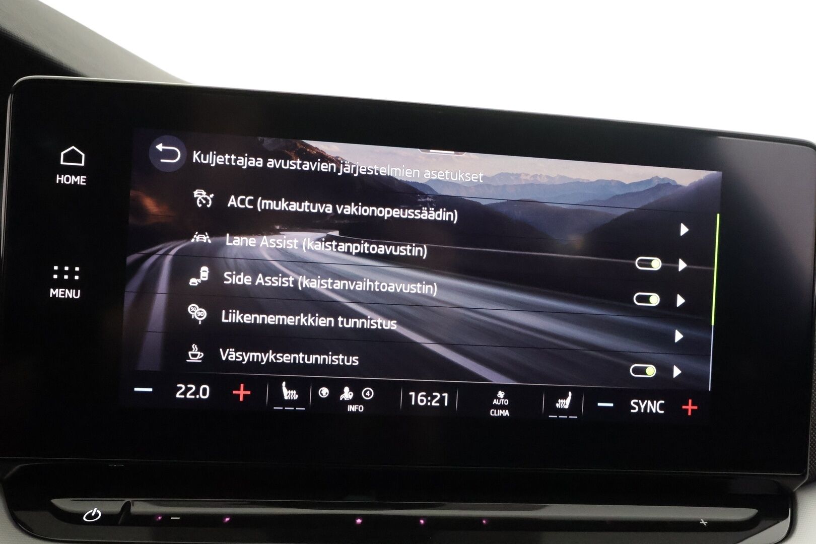 Skoda Octavia 2022 Combi 1.5 TSI Style eTEC DSG Autom. - | ACC | Webasto | Koukku | Matrix-LED | HUD | Ratinlämmitys | P.Kamera | Muistipenkki | Apple&Android | Suomi-auto | Kahdet Renkaat | merkkihuollettu |