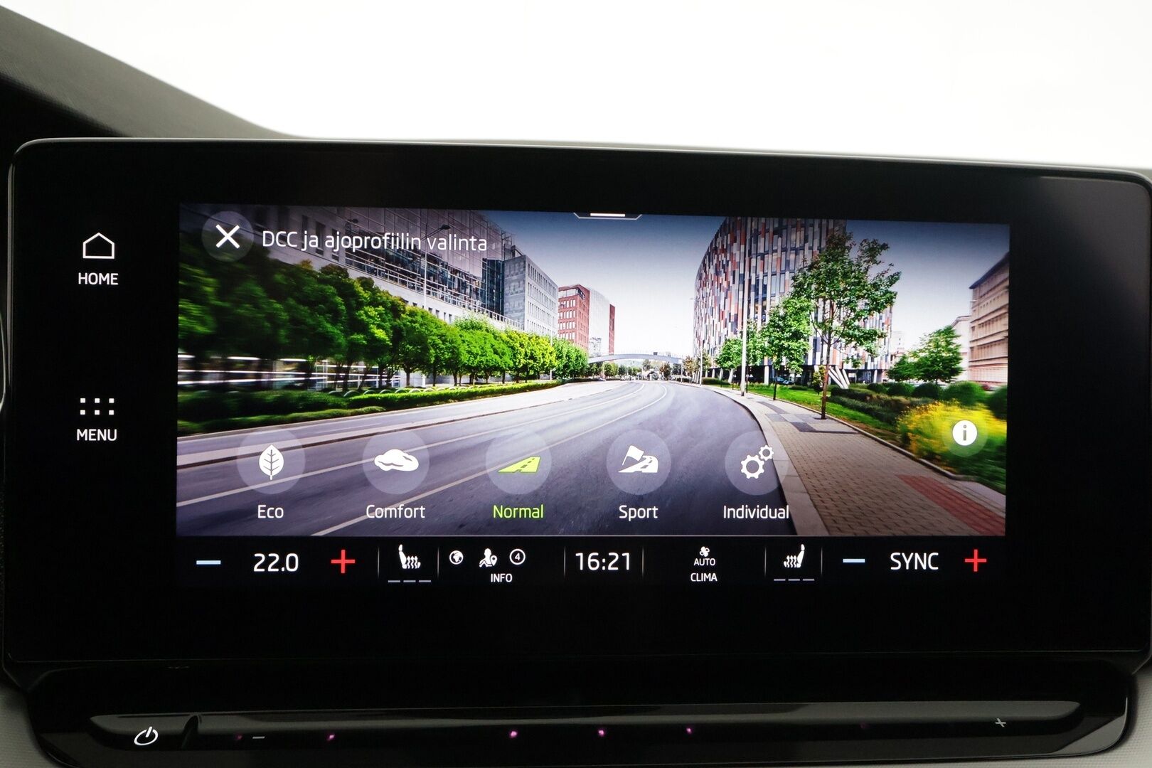 Skoda Octavia 2022 Combi 1.5 TSI Style eTEC DSG Autom. - | ACC | Webasto | Koukku | Matrix-LED | HUD | Ratinlämmitys | P.Kamera | Muistipenkki | Apple&Android | Suomi-auto | Kahdet Renkaat | merkkihuollettu |