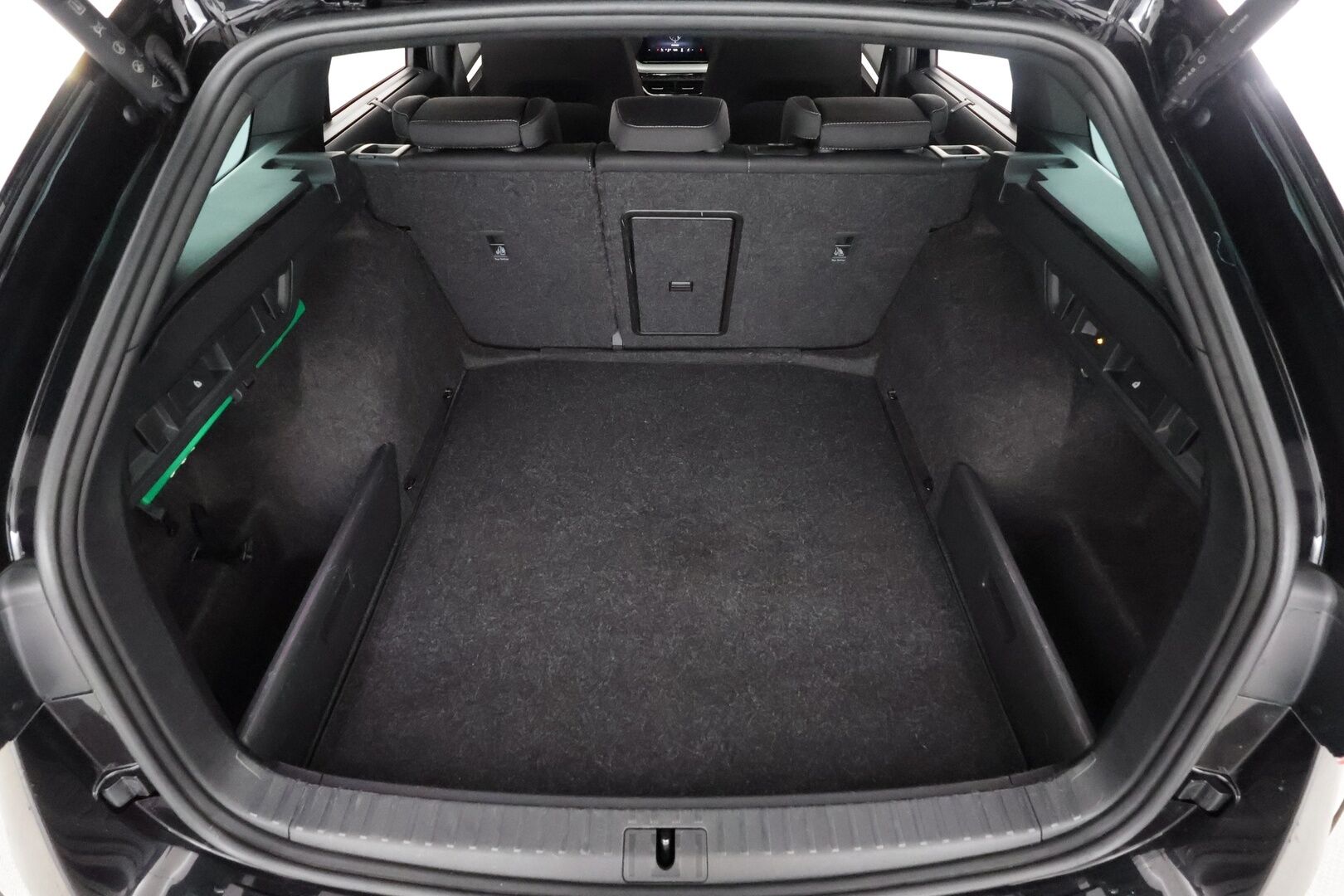 Skoda Octavia 2022 Combi 1.5 TSI Style eTEC DSG Autom. - | ACC | Webasto | Koukku | Matrix-LED | HUD | Ratinlämmitys | P.Kamera | Muistipenkki | Apple&Android | Suomi-auto | Kahdet Renkaat | merkkihuollettu |