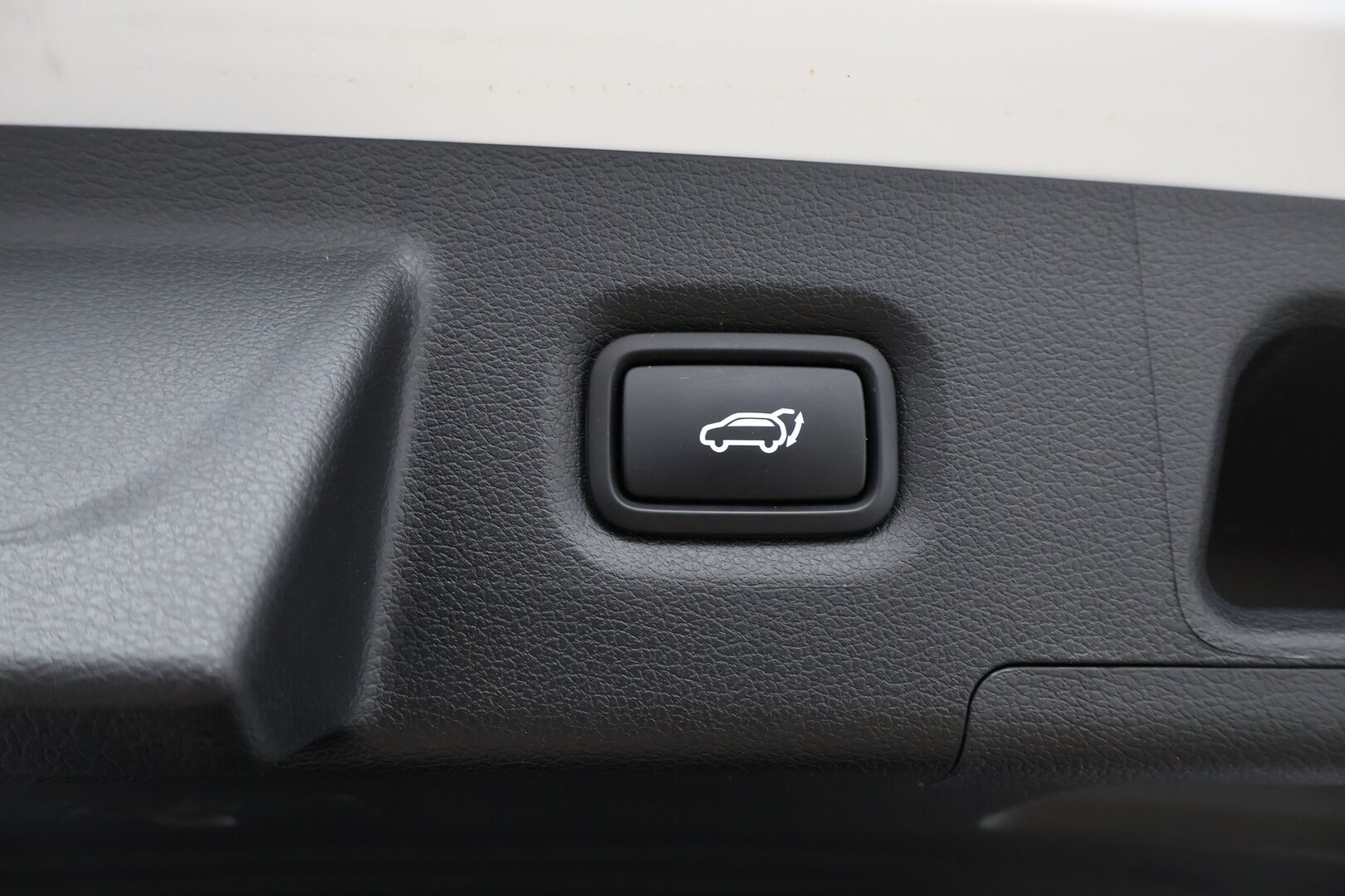 Hyundai Santa Fe 2022 1.6 T-GDI 265 hv Plug in 4WD 6AT Premium 7P MY21 - 3,99 % KORKOTARJOUS TÄHÄN AUTOON 31.8. ASTI! - 1Om Suomiauto / Adapt.Vakkari / Ilmastoidut Nahkapenkit / Krell Premium Audio / HUD / Ratinlämmitys / 7P / Navi / Supervarusteltu!