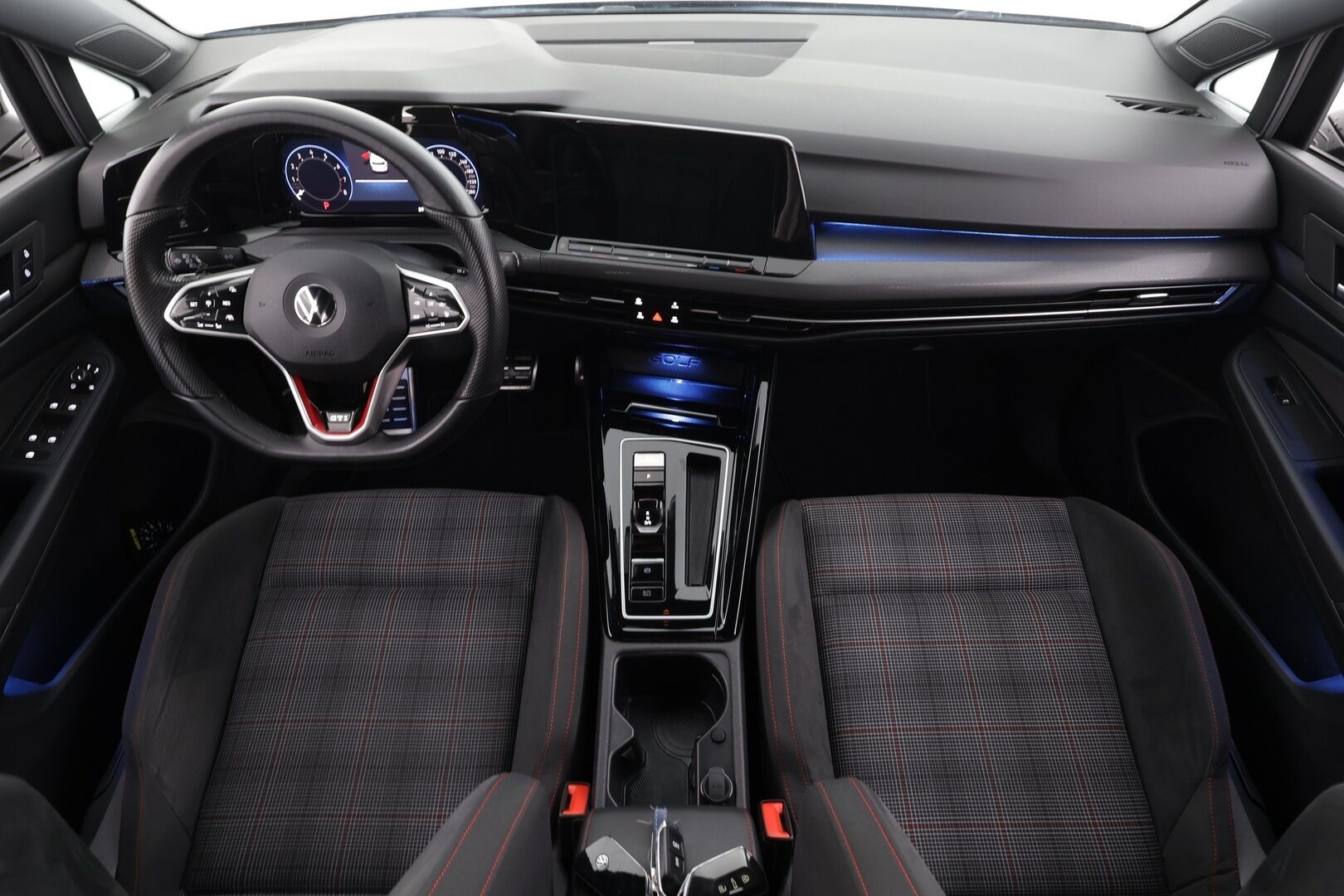 Volkswagen Golf 2023 GTI 2,0 TSI 180 kW DSG * ACC / P.tutkat / IQ.Light / Webasto / Navi / Sporttipenkit / Digimittaristo * - 1.Om Suomi-auto / Kahdet renkaat aluvanteilla