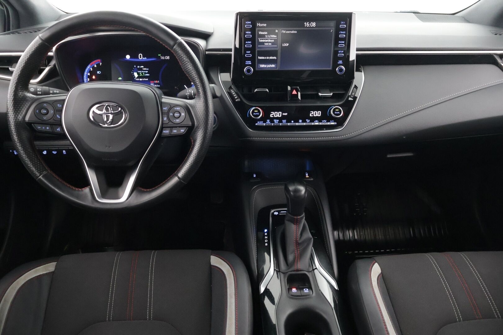 Toyota Corolla 2021 Toyota Corolla Touring Sports Hybrid GR Sport** Adapt. Vakkari / P.Kamera ** - ** Kahdet hyvät renkaat / Juuri huollettu **