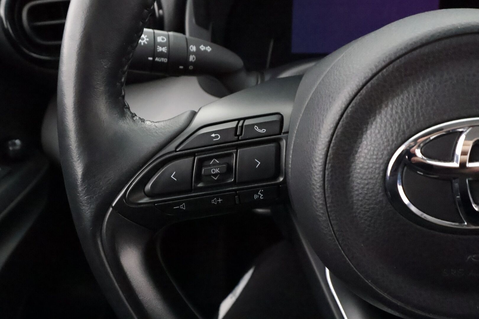 Toyota Yaris Cross 2022 1,5 Hybrid Active - | ACC | LED | P.Kamera | Lohkolämmitin | Kaistavahti | Keyless | 1-om Suomi-auto | Kahdet renkaat | Merkkihuollot |