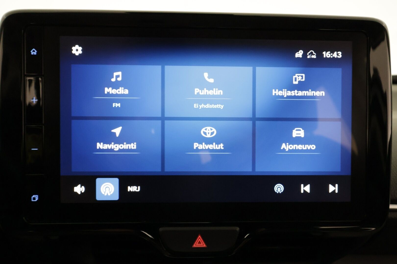 Toyota Yaris Cross 2022 1,5 Hybrid Active - | ACC | LED | P.Kamera | Lohkolämmitin | Kaistavahti | Keyless | 1-om Suomi-auto | Kahdet renkaat | Merkkihuollot |