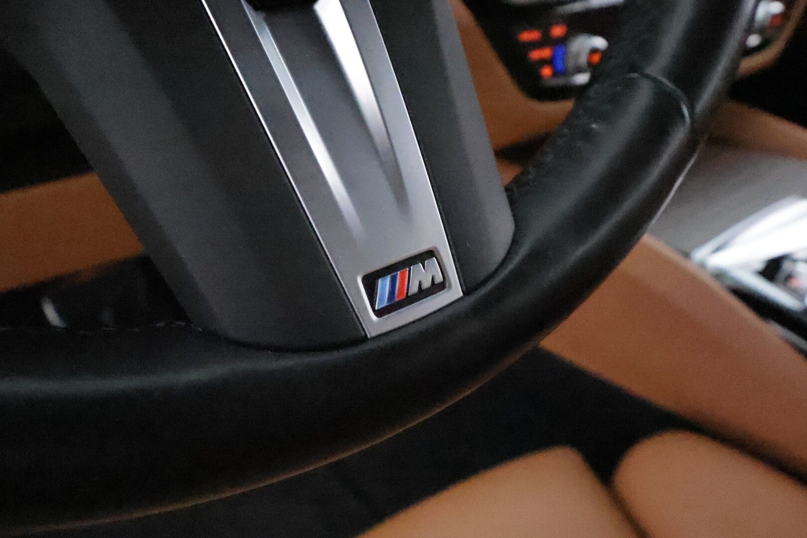 BMW 530 2023 G31 Touring 530e xDrive A Charged Edition M Sport *ACC / P.kamera / Hifi / Muistipenkki / Comfort Access / LED / Navi* - Akku kuntotarkastettu SoH 93,1% / Suomi-auto / Kahdet renkaat aluvanteilla / Merkkihuollettu - Osta nyt, maksa vasta ensi vuonna