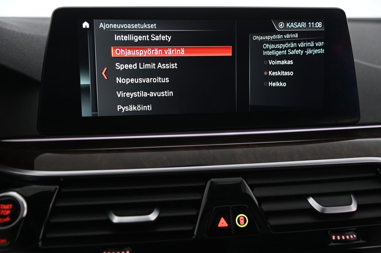 BMW 530 2017 G30 Sedan 530d A Business M Sport - Juuri katsastettu! | H&K | HUD | DA+ | Kattoikkuna | P*kamera | Applecarplay | Individual sisusta | AD-blue vaihdettu | 2x Renkaat & vanteineen