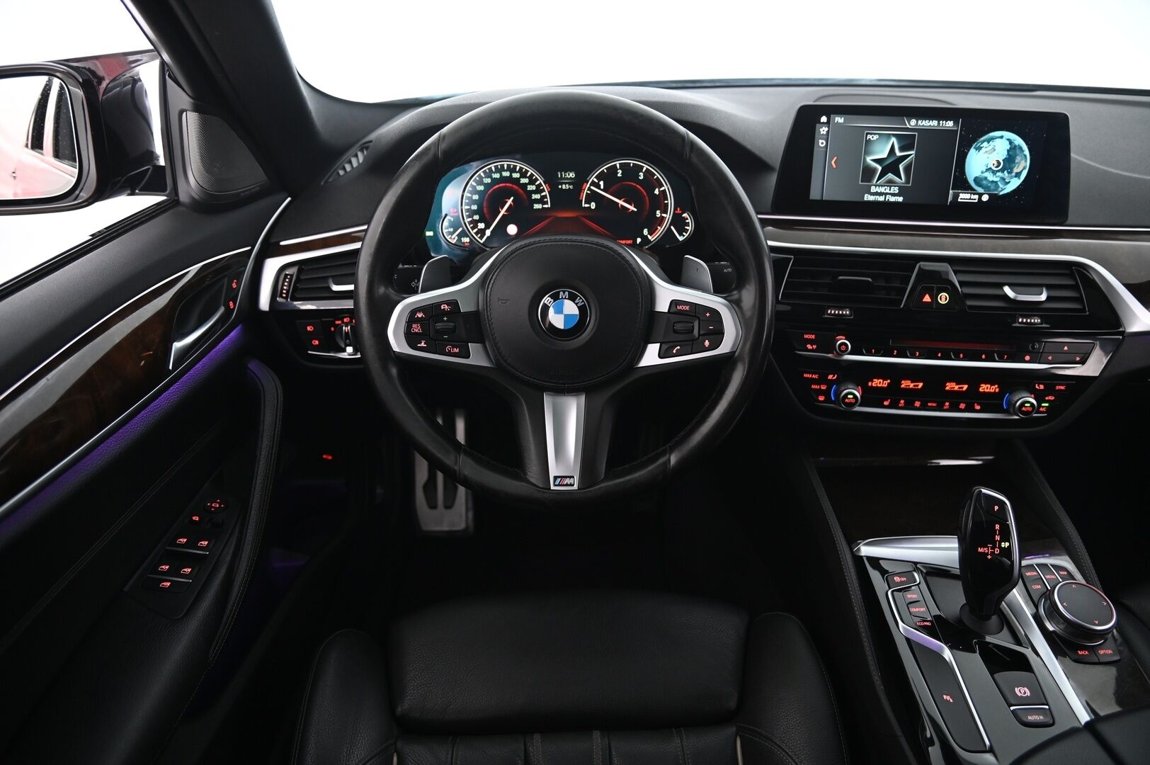 BMW 530 2017 G30 Sedan 530d A Business M Sport - Juuri katsastettu! | H&K | HUD | DA+ | Kattoikkuna | P*kamera | Applecarplay | Individual sisusta | AD-blue vaihdettu | 2x Renkaat & vanteineen