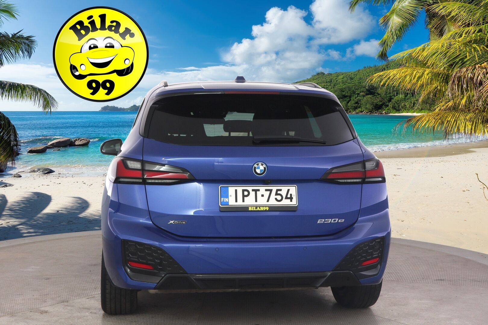 BMW 230 2023 U06 Active Tourer 230e xDrive Charged Edition M Sport *Driving Assistant Plus / H&K / Koukku / Kuskin penkki muistilla ja hieronnalla* - *Juuri Huollettu / Portimao Blue / Shadow Line / IconicSounds*