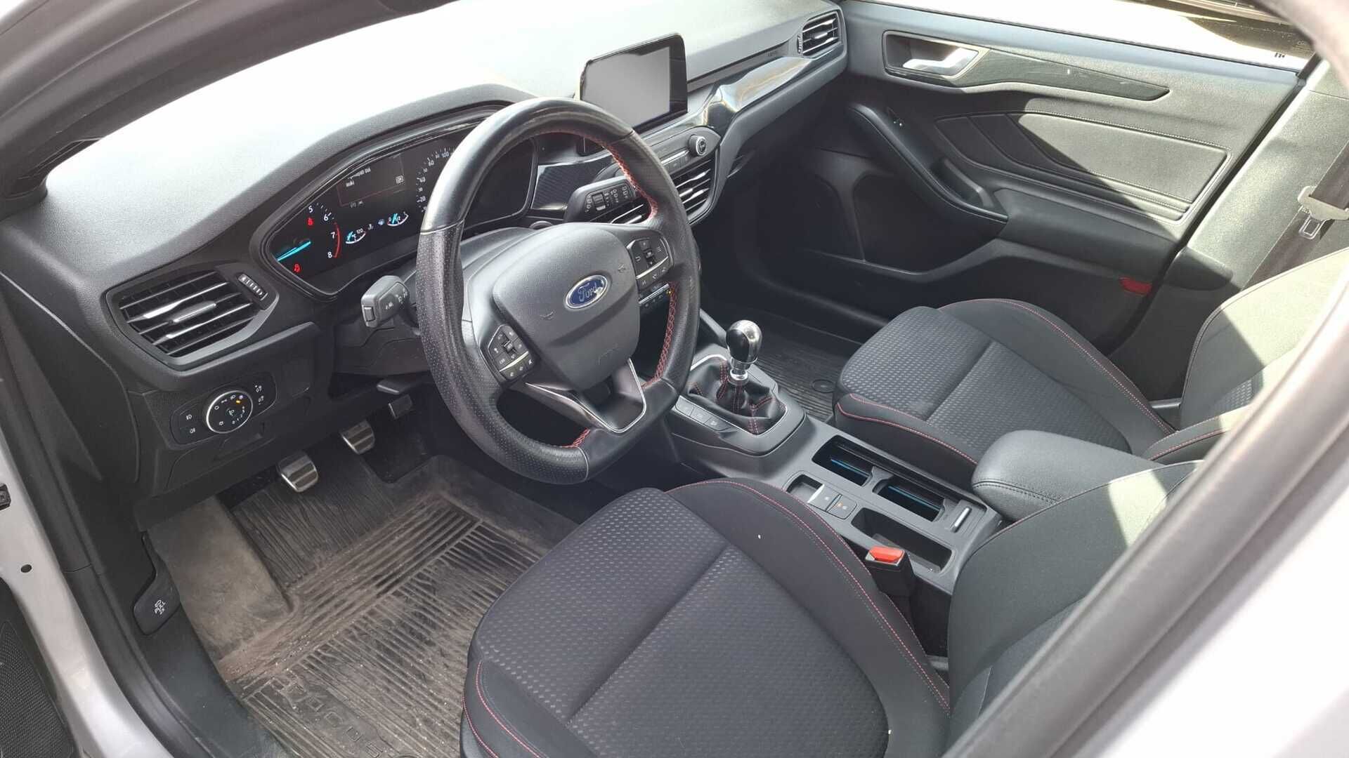 Ford Focus 2019 1,0 EcoBoost 125 hv Start/Stop M6 ST-Line 5-ovinen - * Avaimeton kulku ja käynnistys / Adapt. Vak / Peruutuskamera / Tuulilasin lämmitin / Läm. Ratti *