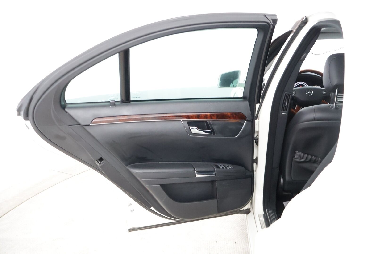 Mercedes-Benz S 2006 S 350 Sedan (AA) 4ov 3498cm3 A - Todella hieno yksilö pienillä kilometreillä!