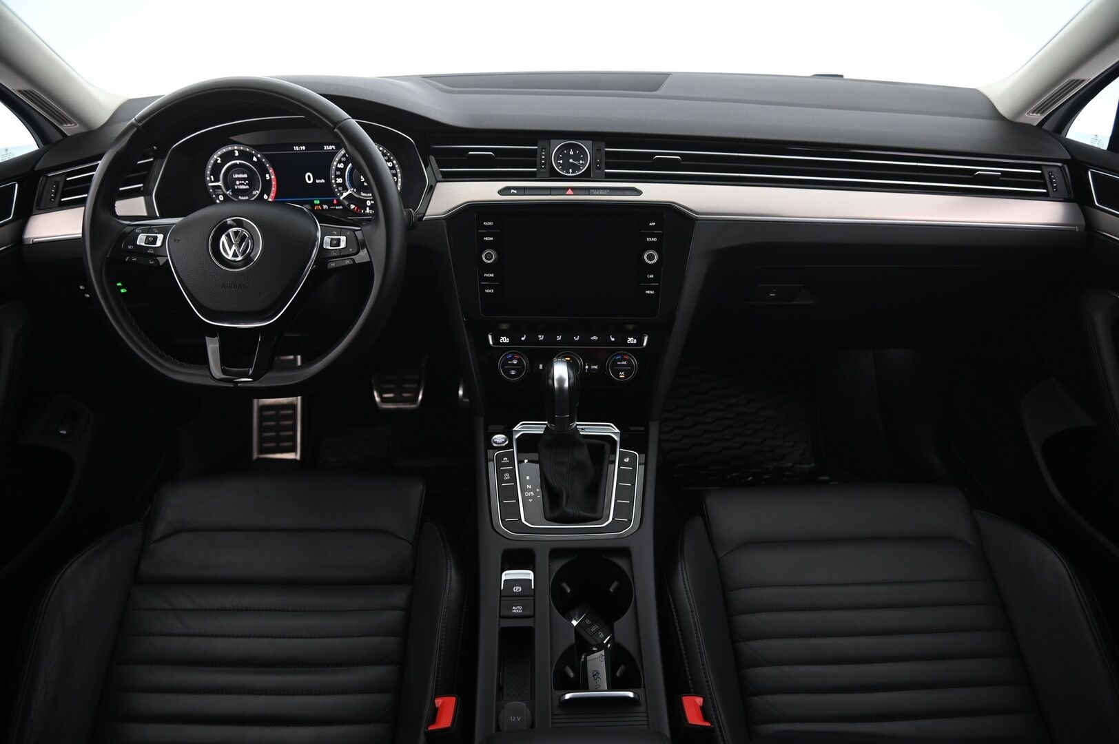 Volkswagen Passat 2018 Variant Alltrack 2,0 TDI 140 kW (190 hv) 4MOTION DSG-automaatti - ACC | nahat | Digimittaristo | Webasto | P.Kamera | Vetokoukku | 2x renkaat&vanteet