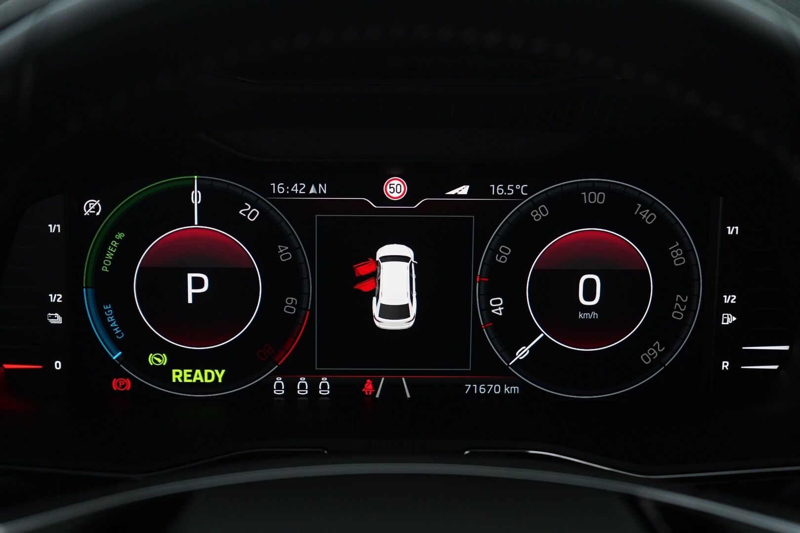 Skoda Superb 2021 Combi 1.4 TSI PHEV SportLine iV DSG Autom. *ACC / Canton / Sport-penkit muistilla / Webasto / Koukku / Digimittaristo* - Skoda OEM Alumiinivanteet / Kummatkin laturit / Sport-line 