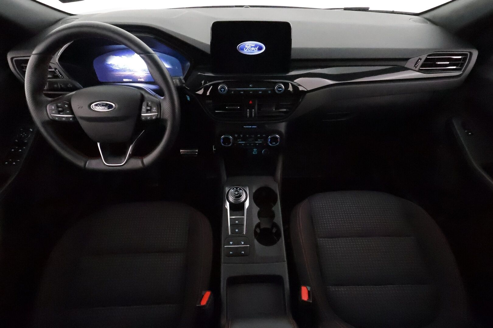 Ford Kuga 2021 2,5 PHEV 225hv CVT FWD ST-Line 5-ovinen **Adapt.vakkari / P.kamera / Koukku / Digimittaristo / KeylessGo** - Merkkihuollettu / Kahdet renkaat aluvanteilla / Digimittaristo / Navi / Ratinlämmitin / Lämmitettävä tuulilasi / Sähköluukku