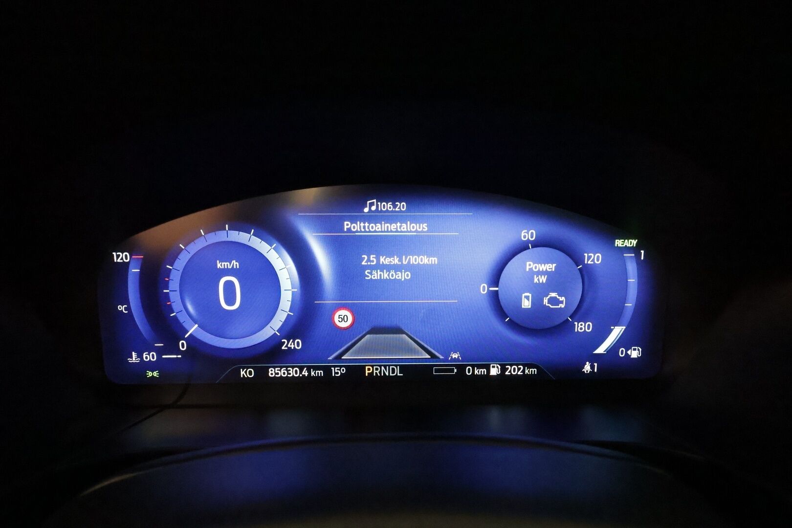Ford Kuga 2021 2,5 PHEV 225hv CVT FWD ST-Line 5-ovinen **Adapt.vakkari / P.kamera / Koukku / Digimittaristo / KeylessGo** - Merkkihuollettu / Kahdet renkaat aluvanteilla / Digimittaristo / Navi / Ratinlämmitin / Lämmitettävä tuulilasi / Sähköluukku