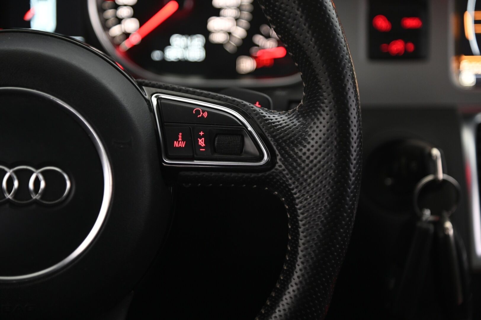 Audi Q7 2012 3.0 V6 TDI 180kw Quattro S-Line 7p - Myydään Huutokaupat.com!