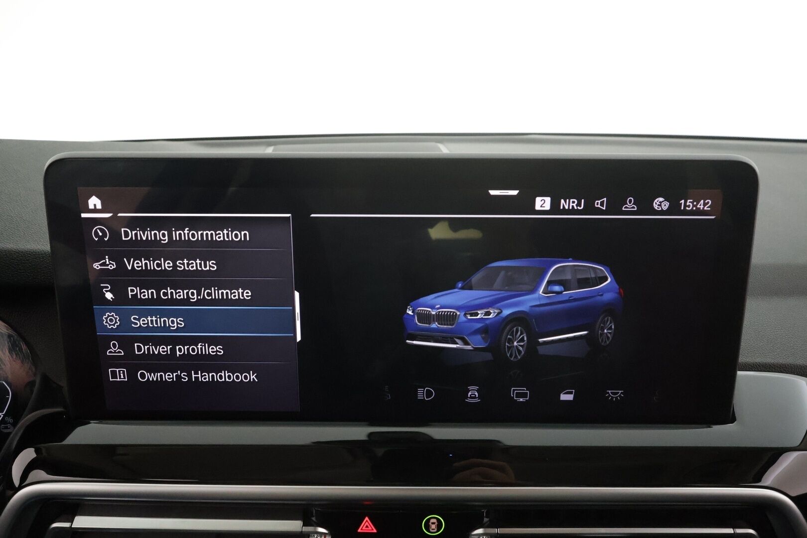 BMW X3 2023 G01 xDrive 30e A Charged Edition * HiFi / Sporttinahat / Peruutuskamera / Vetokoukku / LED / Vakkari / Sähkökontti! - 1.Om Suomi-auto / Kahdet renkaat aluvanteilla / ALV