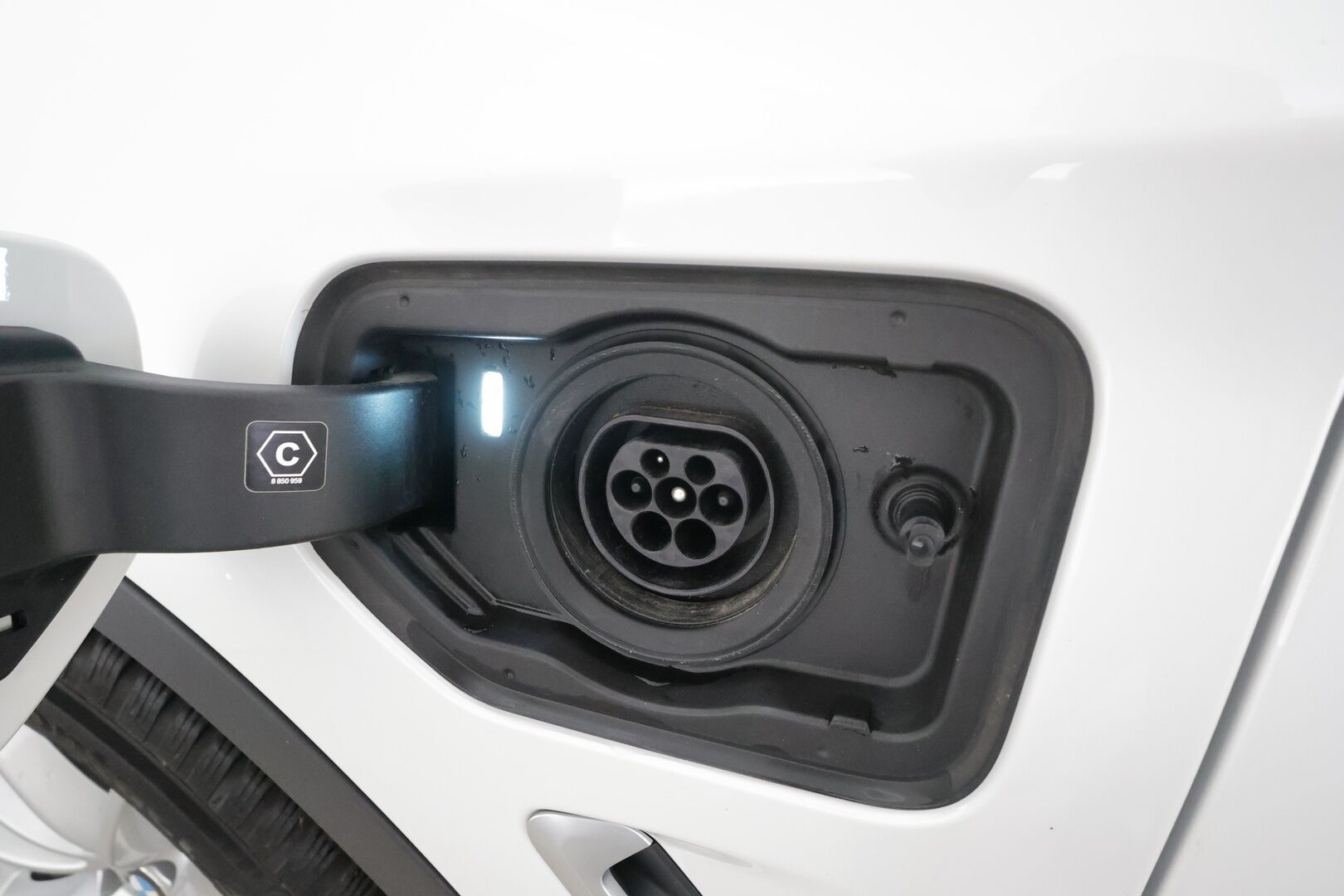 BMW X3 2023 G01 xDrive 30e A Charged Edition * ACC / P.kamera / LED / Hifi / Navi / Sporttinahat / Sähköluukku * - 1.Om Suomi-auto / Kahdet renkaat aluvanteilla / Merkkihuollettu