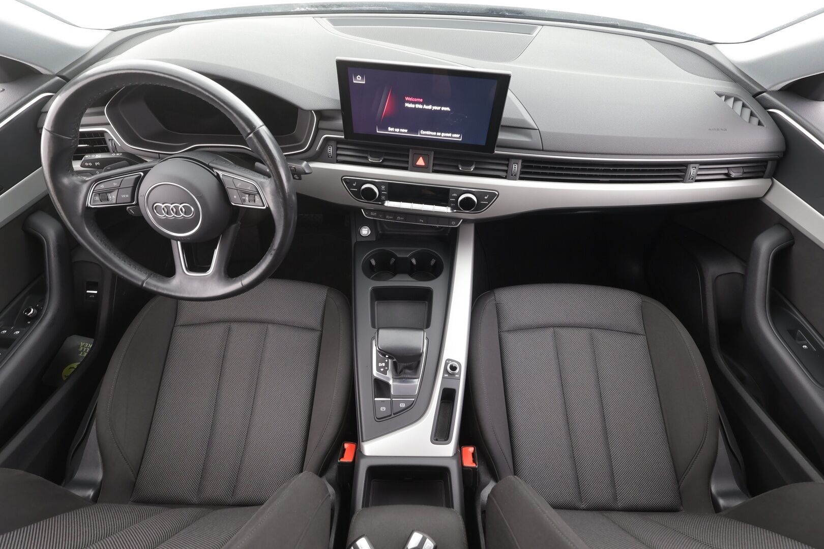 Audi A4 2023 Sedan Progress 35 TFSI 110kW MHEV S tronic - | Webasto | Vakkari | P.Kamera | LED | Digimittari | Apple&Android | 1.Om Suomi-auto | Kahdet renkaat aluvanteilla | ALV | 
