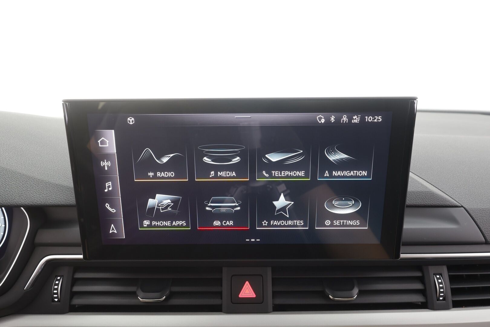 Audi A4 2023 Sedan Progress 35 TFSI 110kW MHEV S tronic - | Webasto | Vakkari | P.Kamera | LED | Digimittari | Apple&Android | 1.Om Suomi-auto | Kahdet renkaat aluvanteilla | ALV | 