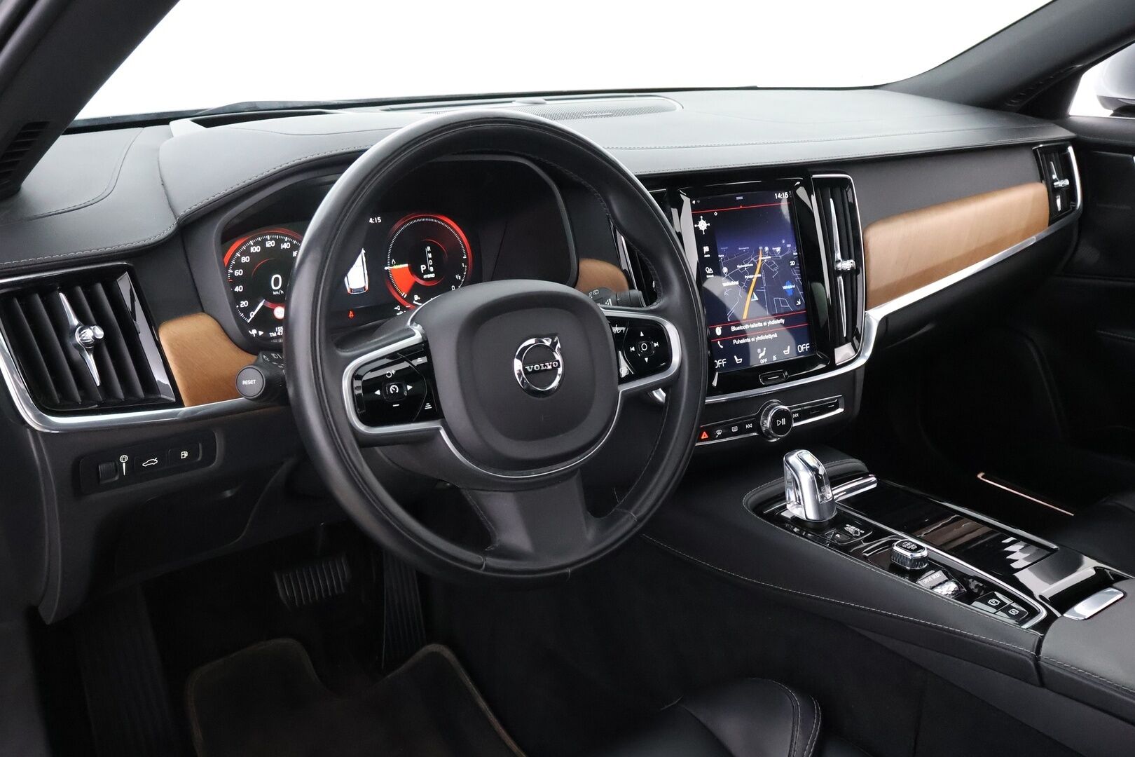 Volvo V90 2019 T8 AWD Inscription aut - Webasto / Harman&Kardon / Adapt.Vakkari / Panorama/ Koukku / HUD / 360-Kamera / Nahkapenkit Muistilla / Supervarusteet!