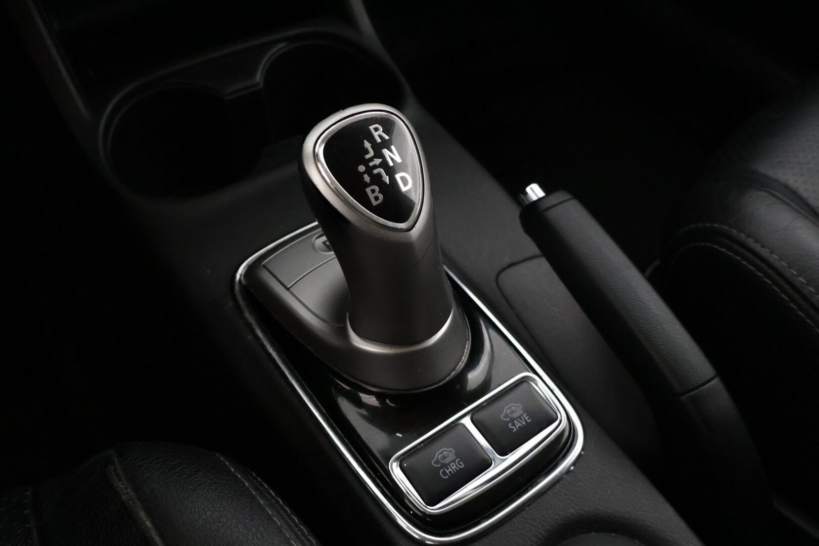 Mitsubishi Outlander PHEV 2014 Instyle Navi 4WD 5P  * / Vetokoukku / Sähköluukku / Vakkari / Neliveto / Rockford Audio / * - Vetokoukullinen neliveto