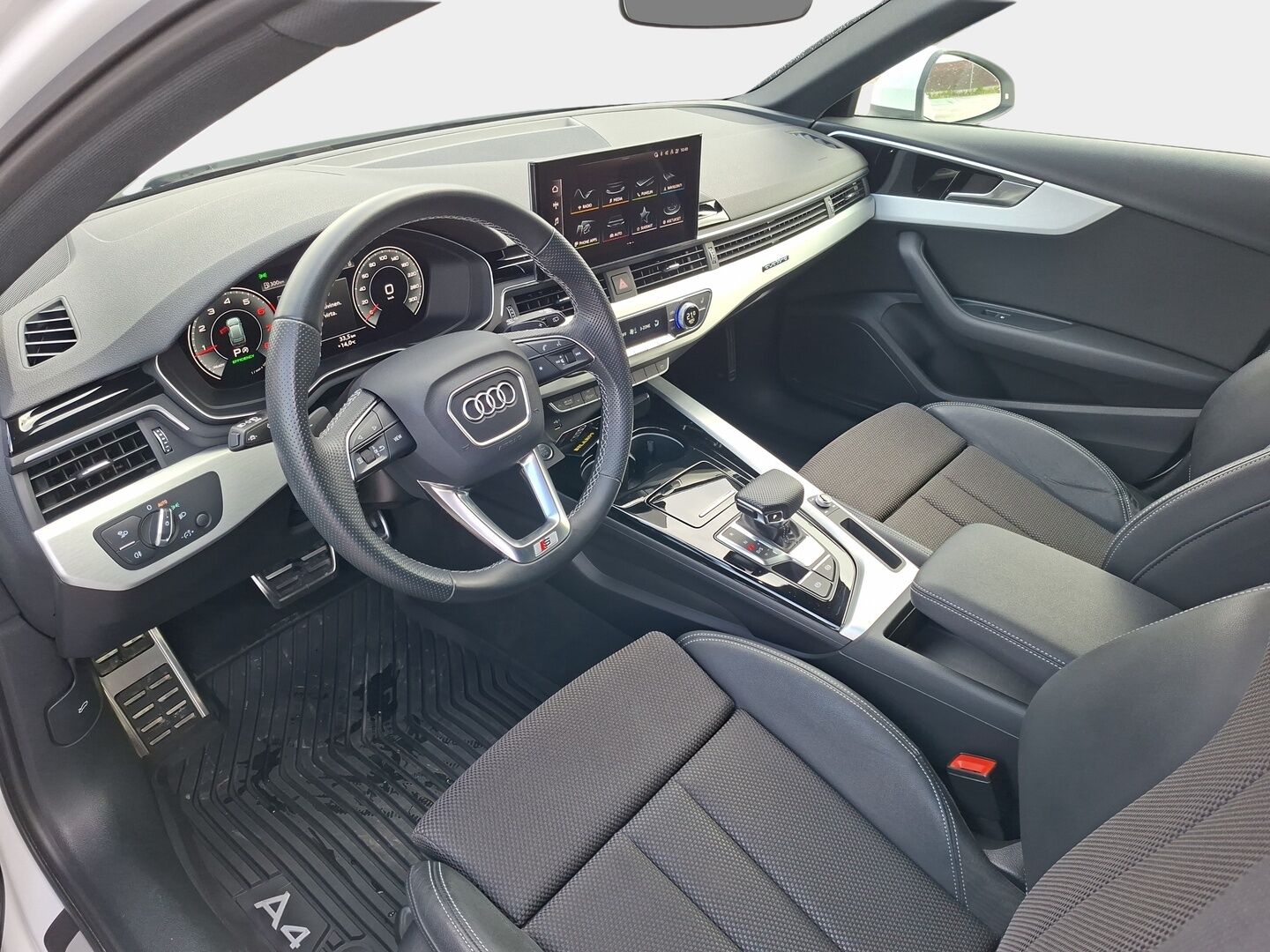 Audi A4 2023 Avant 40 TFSI 150 kW MHEV quattro S tronic S Line - S LINE | Suomiauto | ACC | Matrix LED | Digital Cockpit | Peruutuskamera | Vetokoukku | Puolinahka Sporttipenkit | Audi Sound System | Huippuvarusteet!