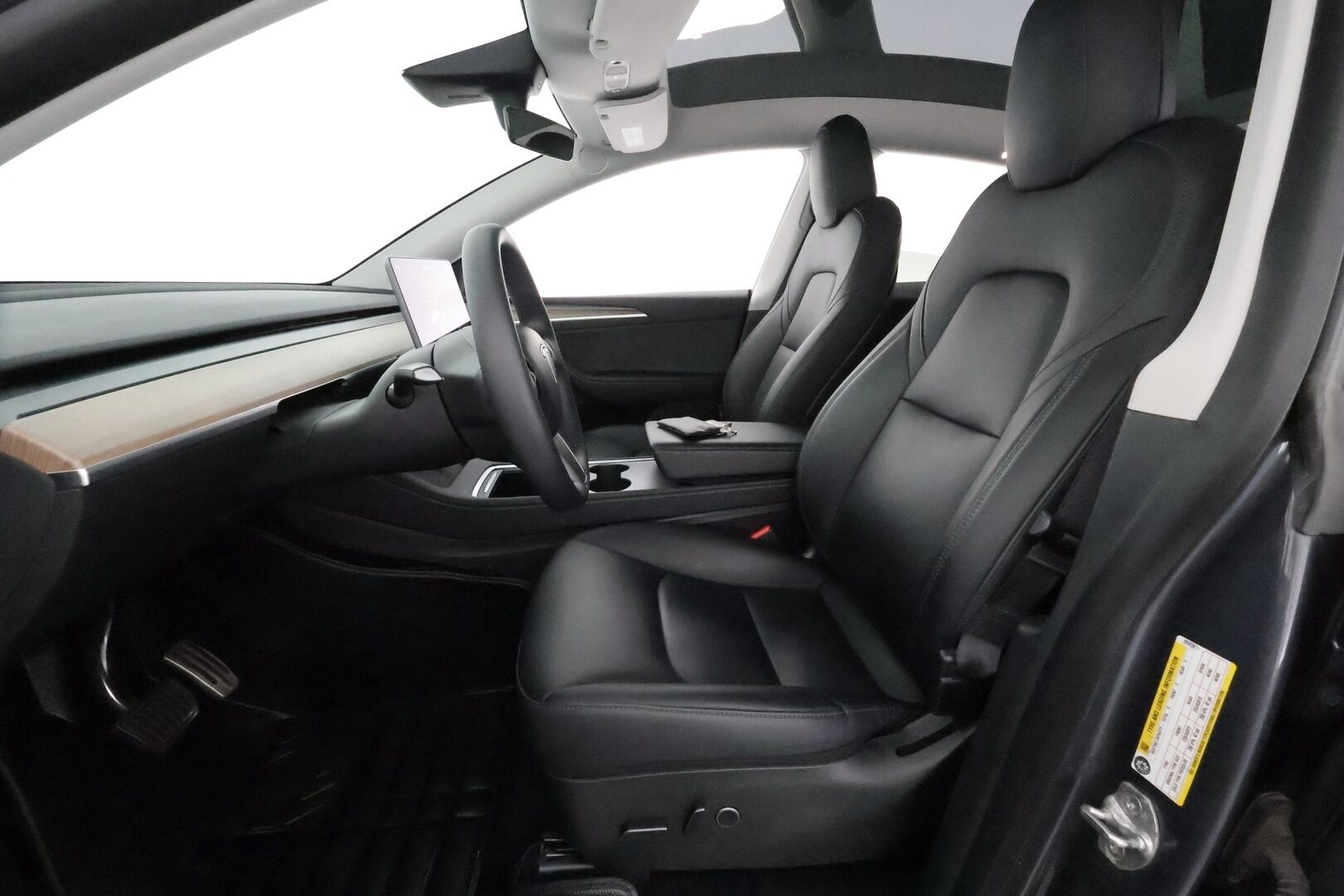 Tesla Model Y 2022 Long Range Dual motor AWD **Koukku / Autopilot / Matrix LED / Lasikatto / Premium Audio / Kahdet renkaat vanteilla** - 3,99 % KORKOTARJOUS TÄHÄN AUTOON - 