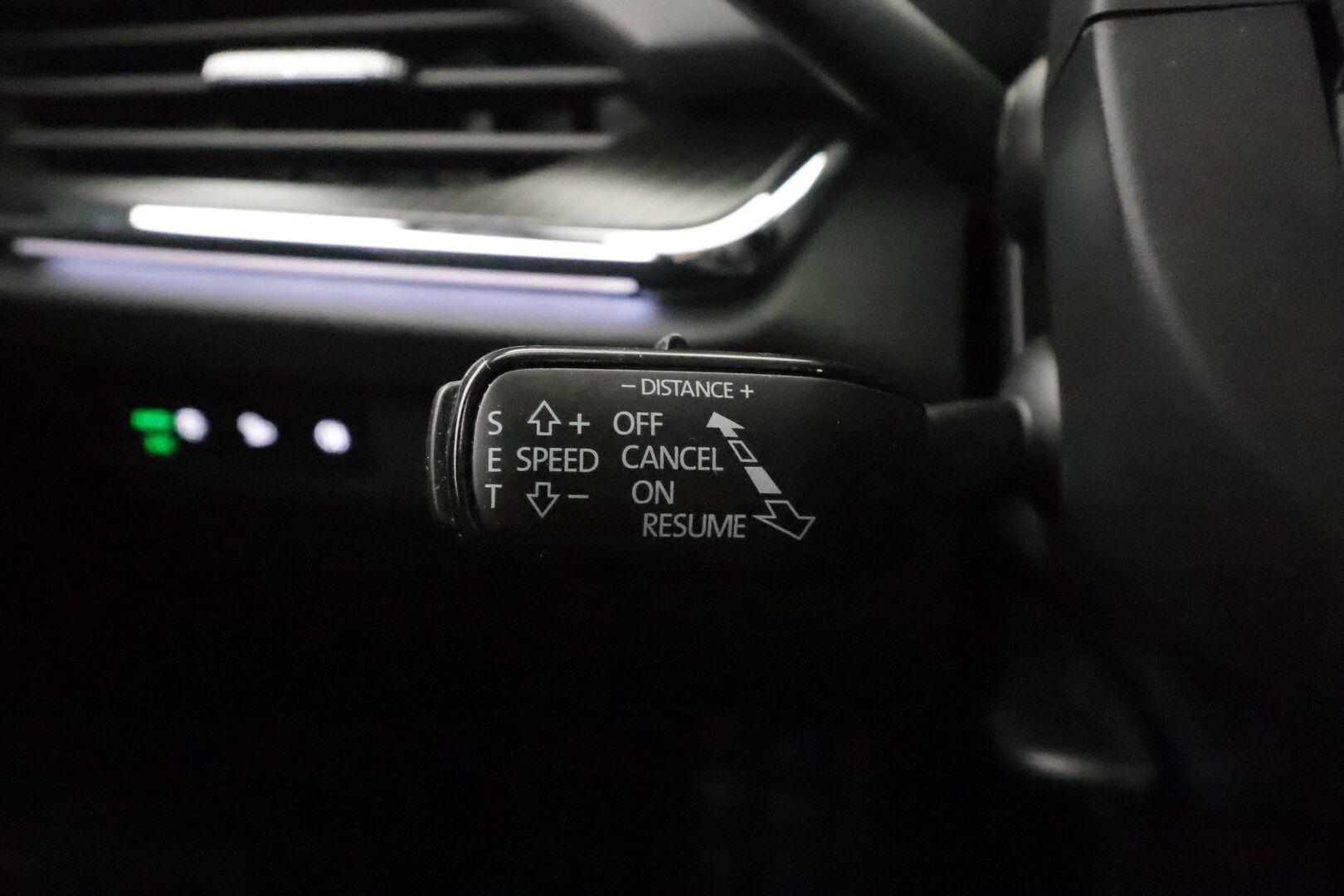 Skoda Enyaq 2022 80iV Sportline - | HUD | ACC | Muistipenkki | 360° | ILP | Matrix-LED | Keyless | Navi | Kaistavahti | Kahdet renkaat | Merkkihuollot | 2x Latauskaapelit |