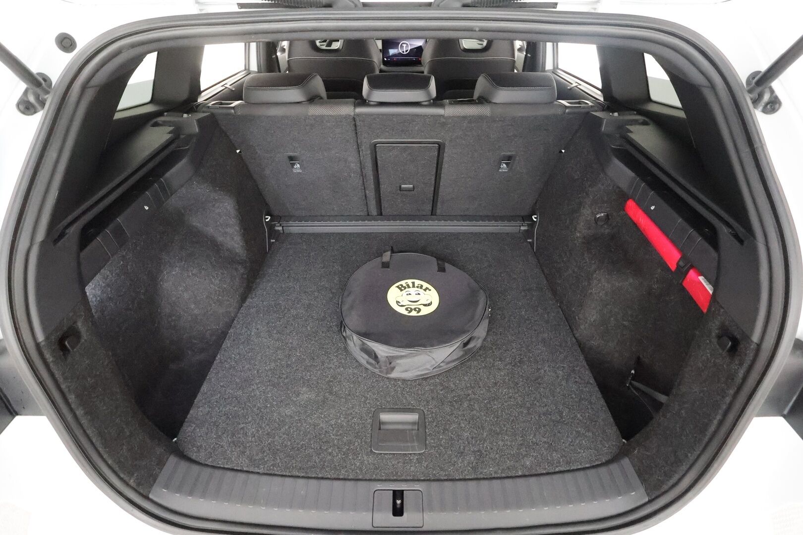 Skoda Enyaq 2022 80iV Sportline - | HUD | ACC | Muistipenkki | 360° | ILP | Matrix-LED | Keyless | Navi | Kaistavahti | Kahdet renkaat | Merkkihuollot | 2x Latauskaapelit |