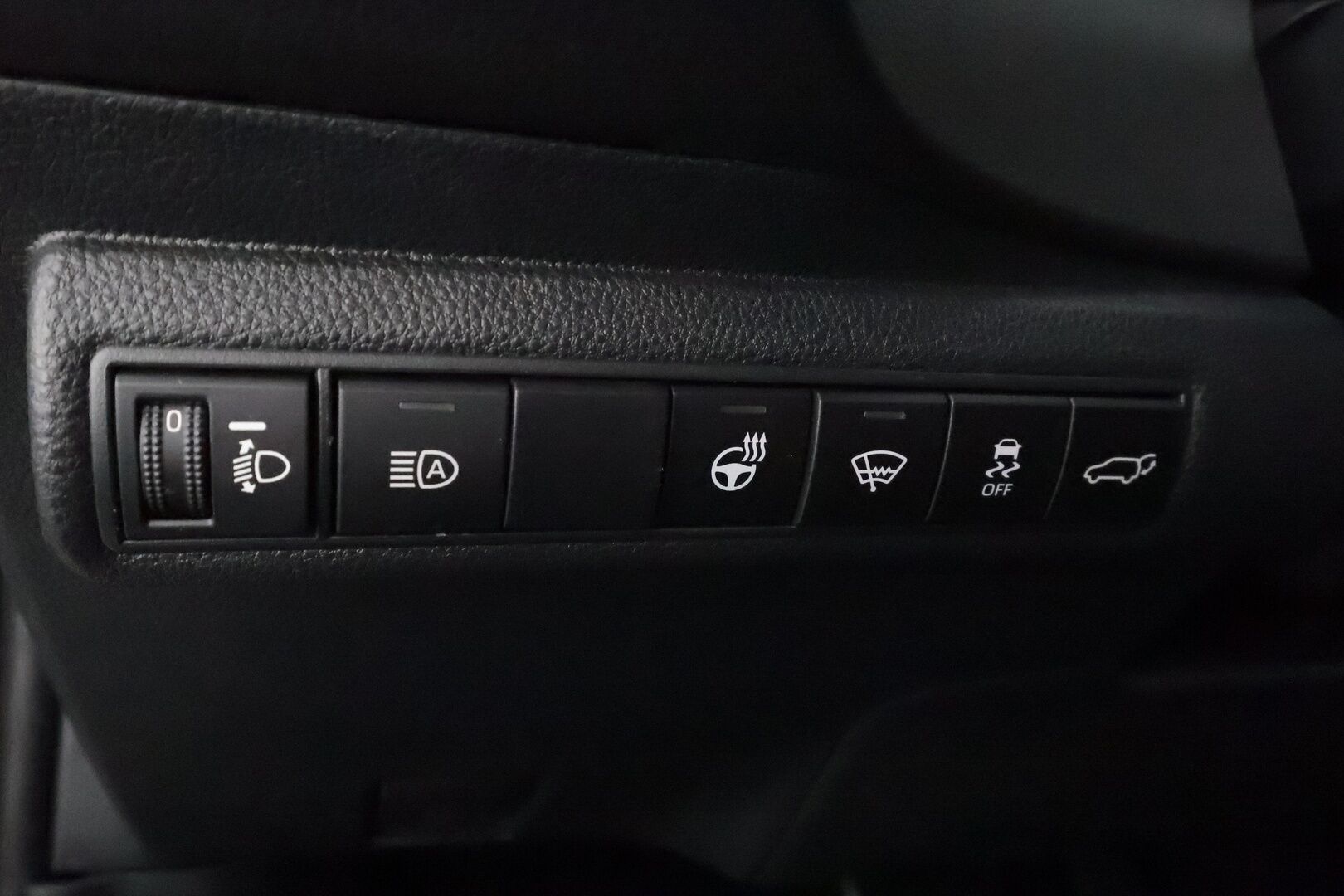 Toyota Corolla 2022 Touring Sports 1,8 Hybrid Active Business - | ACC | Webasto | Puolinahat | Sähköluukku | LED | Keyless | Ratinlämmitin | Kahdet renkaat aluvanteilla | Merkkihuollettu |