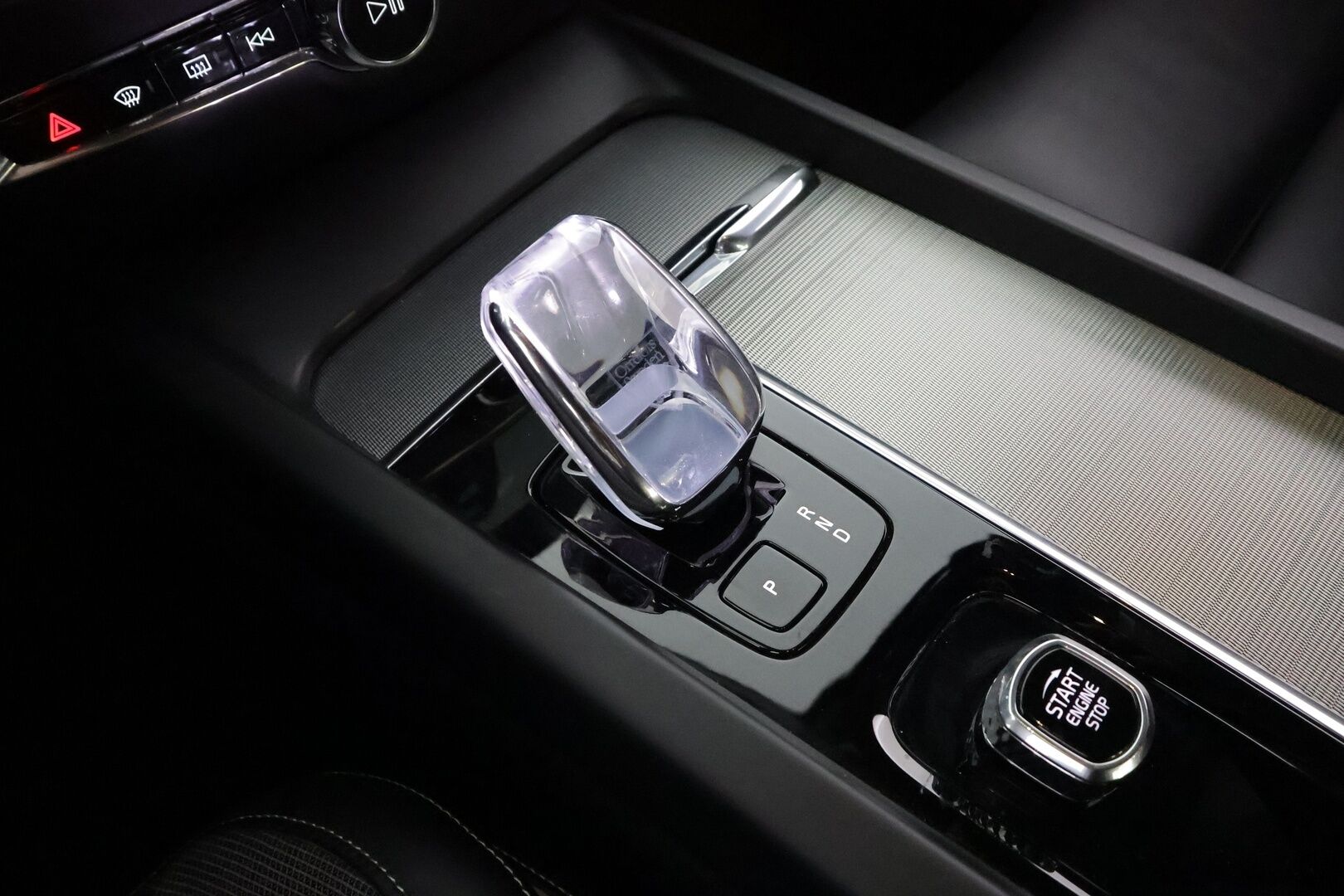 Volvo S60 2023 B5 AWD MHEV Business Plus Dark aut * Bowers&Wilkins / Webasto / Muistipenkit / Pilot Assist / Koukku / P.kamera / Sporttipenkit * - Merkkihuollettu / Suomi-auto / Kahdet renkaat - HULLUT AVAJAISHULINAT KORKOTARJOUS 3,29 %