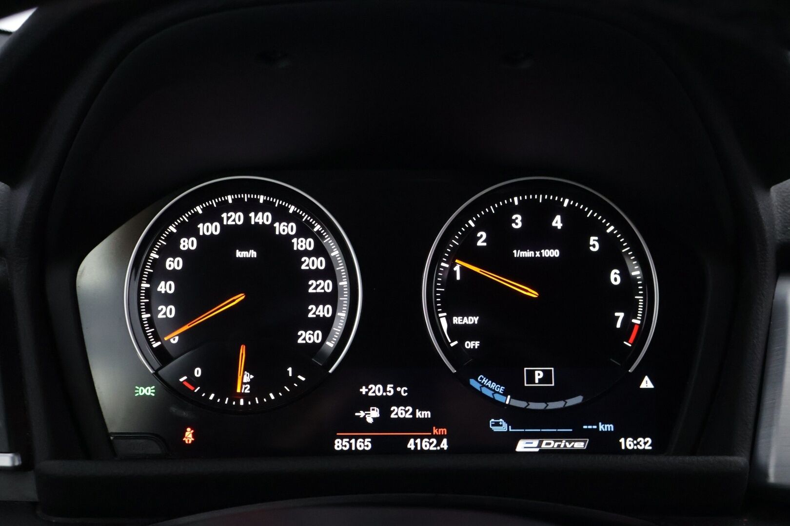 BMW 225 2019 10 kWh, 225xe iPerformance M Sport *HUD / BlowByHeater / HiFi / P-Kamera / LED / Sporttinahat / S-Luukku* - Ratinlämmitin / Prof. Navi / Tutkat*