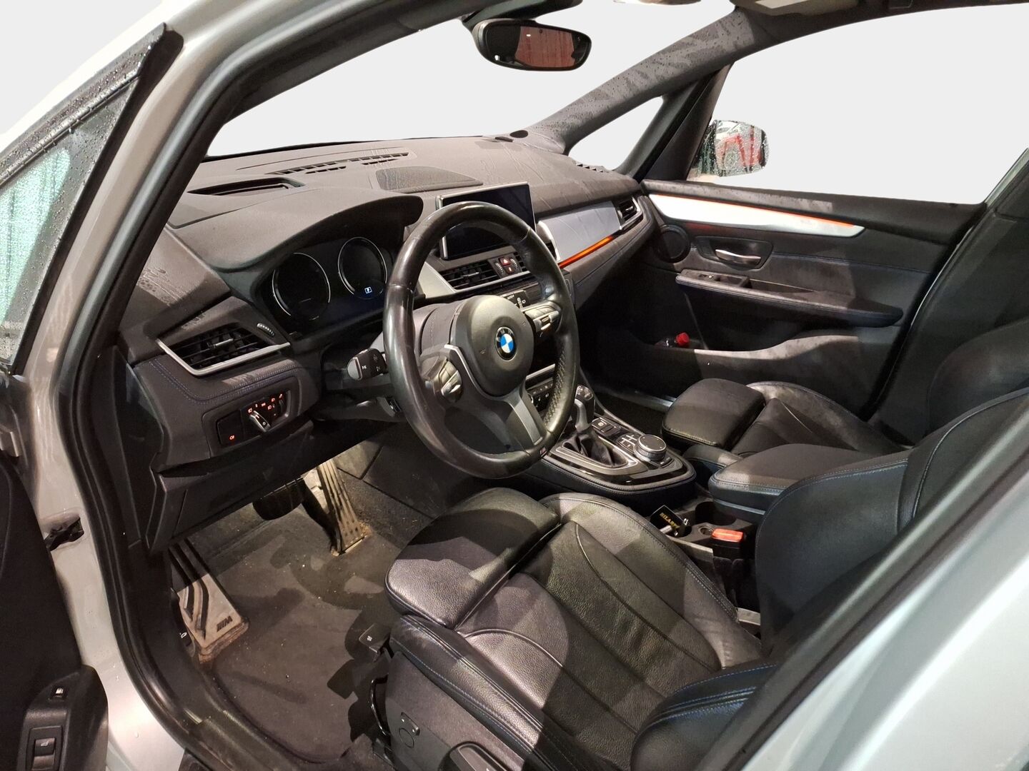 BMW 225 2019 10 kWh, 225xe iPerformance M Sport *HUD / BlowByHeater / HiFi / P-Kamera / LED / Sporttinahat / S-Luukku* - Ratinlämmitin / Prof. Navi / Tutkat*