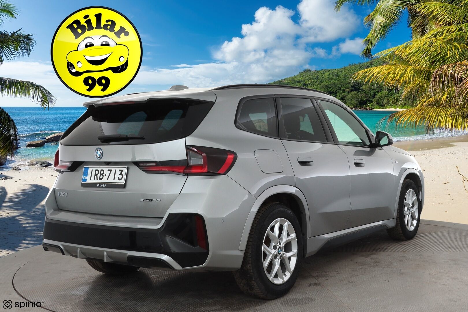 BMW iX1 2023 U11 30 xDrive M Sport Fully Charged * ACC / HUD / 360° / H&K / Koukku / Muistipenkki hieronnalla / ILP / Comfort Access * - 1.Om Suomi-auto / Akku kuntotarkastettu SoH 97,9% / Kahdet renkaat aluvanteilla / Merkkihuollettu / Huippuvarusteet